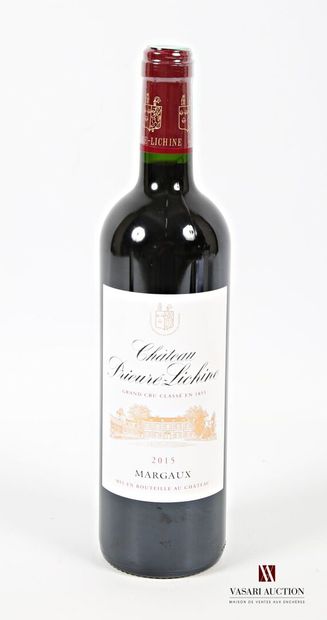 null 1 bouteille	Château PRIEURÉ LICHINE	Margaux GCC	2015
	Et. à peine tachée. N...
