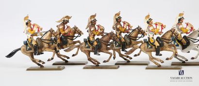 null Lot comprenant Starlux : onze cuirassiers français/cavalerie légère du Second...