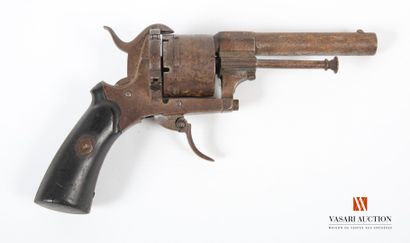 null Revolver with pin calibre 9 mm, rifled barrel of 9 cm, cylinder with six rooms,...
