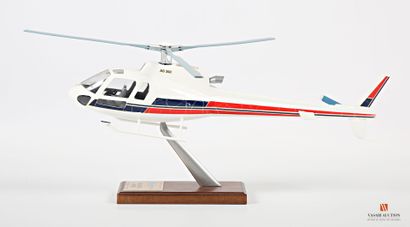 null Maquette officielle EUROCOPTER de l'hélicoptère ECUREUIL AS 350, échelle 1/30ème,...