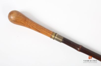 null Elegant system cane, bamboo shaft, wooden handle in the shape of a pear, quadrangular...