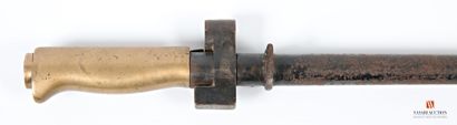 null French regulation bayonet Lebel model 1886 M15, bronzed cruciform blade, brass...