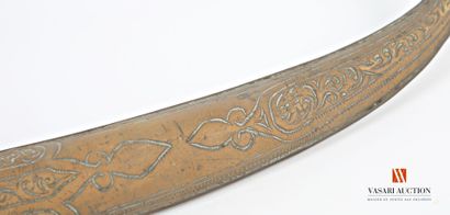 null Koumya, couteau de ceinture, lame courbe de 22 cm, signée au talon « Jono »,...