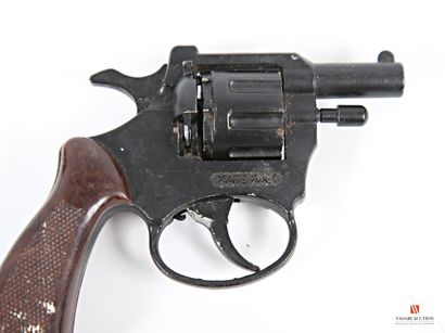 null Vanguard alarm revolver made in Italy, eight-shot cylinder 6 mm blank, used...