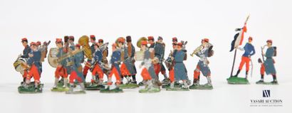 null Environ cinquante figurines en étain : soldats français IIIème République dont...