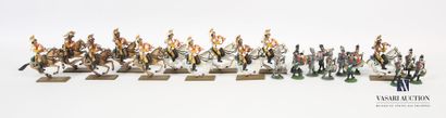 null Lot comprenant Starlux : onze cuirassiers français/cavalerie légère du Second...