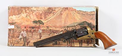 Revolver Western à poudre noire modèle Coltman...