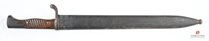 null German bayonet MAUSER model 98-05, blade carp tongue 37 cm, signed at the heel...