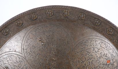 null Shield called Rondache diameter 60 cm, damascened iron with guilloche border...