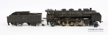 null Fournereau "O" : SNCF locomotive 231-581 and car 
(repainted, paint chips, scratches,...