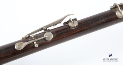 null Piccolo flute in a varnished wood box decorated with a framing of nets
Trace...