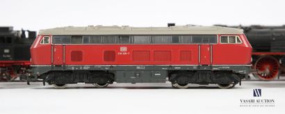 null MARKLIN - GERMANY
Lot comprenant huit locomotives - huit wagons - sept wagons...