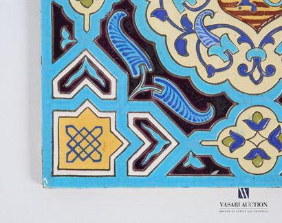 null MONTEREAU - B & Cie
Earthenware tile treated in polychromy with decoration of...