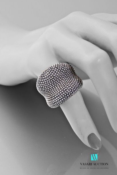 null Pesavento, Pixel ring in blackened silver 925 thousandths with a wave decorated...