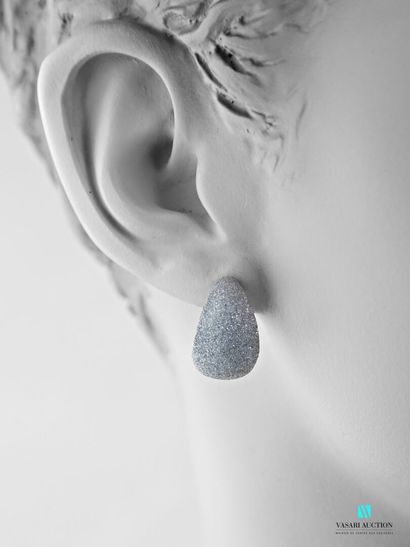 null Pesavento, pair of half hoop earrings in 925 thousandths silver and gray polvere,...