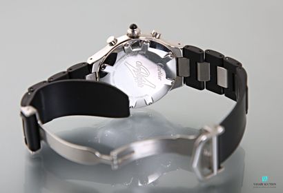 null Cartier, montre bracelet d'homme, modèle Chronoscaph 21, cadran noir pavé de...