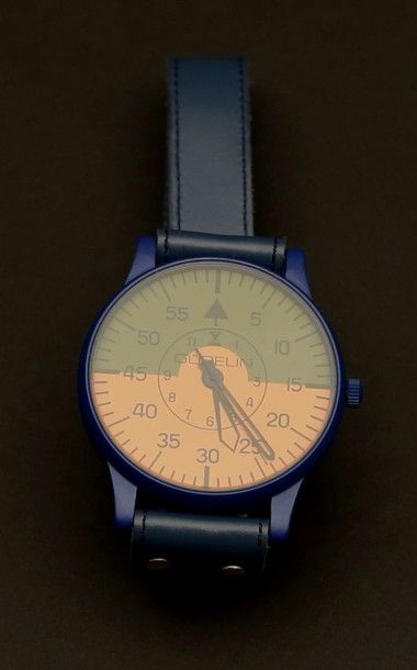 null GUBELIN (SKY WATCH), vers 1990
Montre bracelet de DAME OU HOMME?? 
Boîtier anodisé...