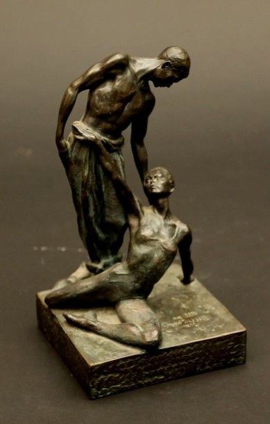 null MIRO Joan (1893-1983), d’après
Couple dansant
Sculpture en bronze patiné
Signée,...