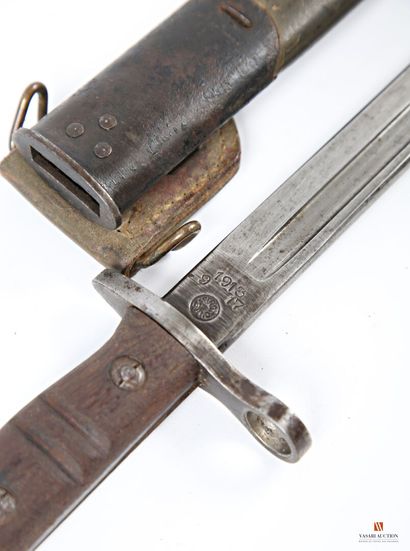 null US Remington 1913 bayonet, 43.2 cm blade, marked US heel on one side and Remington...