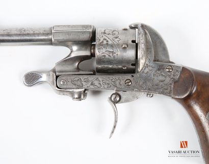 null Pinfire revolver calibre 7 mm, very rare model with tilting barrel, opening...
