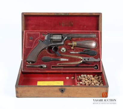 null Case containing an ADAMS caliber .44, 15.4 cm octagonal rifled barrel, five-chamber...