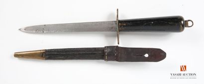 null Navy dagger model 1833, 18 cm triangular blade, blackened wood handle, brass...