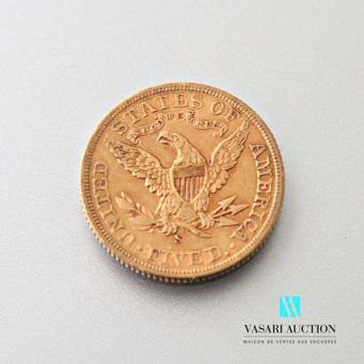 null A $5 gold coin featuring Liberty, 1905
Weight: 8.32 g