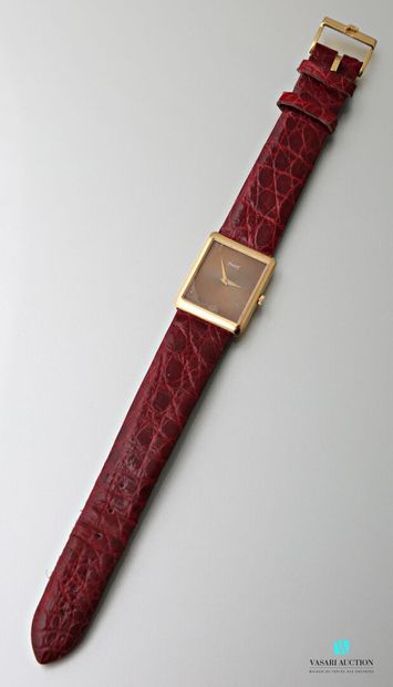 null Piaget, ladies' wristwatch, rectangular case in 750 thousandths yellow gold,...