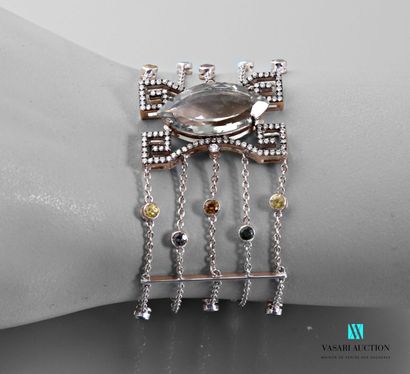 null Supple bracelet in 750 thousandths white gold formed of five chains holding...