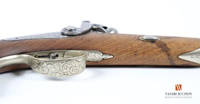 null Percussion pistol, Pontcharra-style lock engraved with scrolls, 178 mm octagonal...