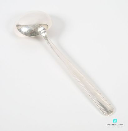 null Ladle in silver-plated metal, the handle decorated with three fillets, one of...