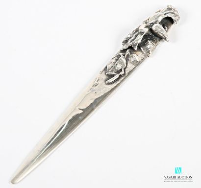 null Silver-plated bronze letter opener, the handle decorated with flowers and foliage.
Length:...