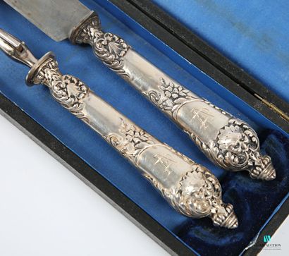 null Cutlery, silver-plated handle decorated with shells, flowering branches and...