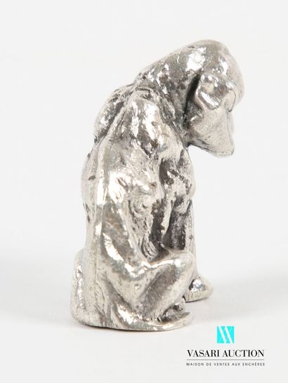 null 925-thousandths silver subject featuring a seated dog
Weight : 74,55 g - Height....