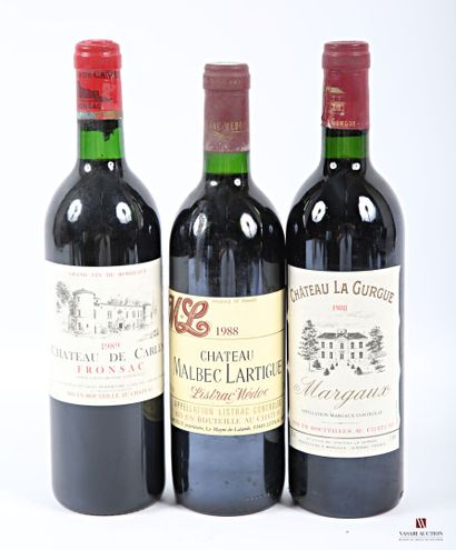 null Lot de 3 blles comprenant :		
1 bouteille	Château de CARLES	Fronsac	1989
1 bouteille	Château...