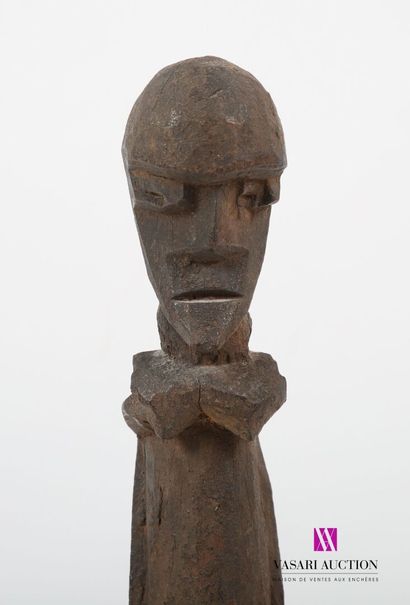 null BURKINA FASO, LOBI
Statuette en bois sculpté figurant un homme debout.
Haut....