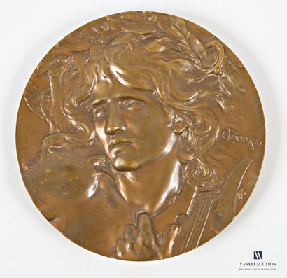 null COUDRAY Marie Alexandre L. (1864-1932)
Médaille en bronze verni figurant l'allégorie...