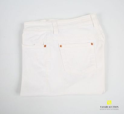 null NOTIFY ITALIE
Pantalon jeans en coton blanc
Taille 29 
(petites salissures et...