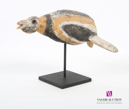 null VANUATU
Oiseau votif en bois sculpté et patiné.
Haut. : 10,5 cm - Long. : 25...