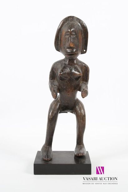 null MALI, BAMBARA
Statue féminine du jo en bois sculpté
Haut. : 38,5 cm