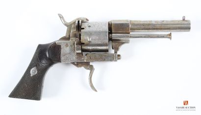 Revolver à broche calibre 9 mm, canon rayé...