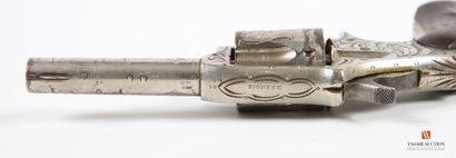 null Revolver Pionner calibre .32, percuteur modifié pour le tir de munitions à percussion...
