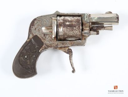 Revolver de poche hammerless calibre .320,...