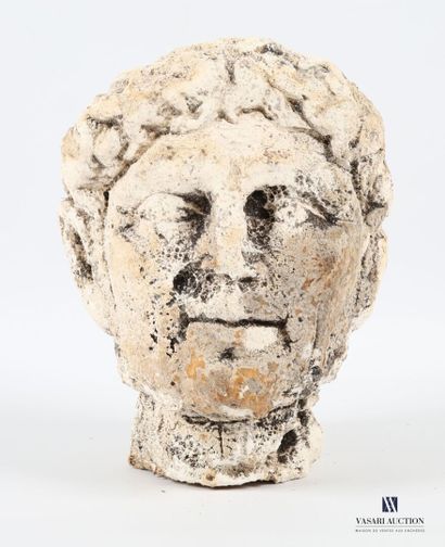 null Antique-style head in plaster 
(heavy wear, missing parts, chips)
Height 26...