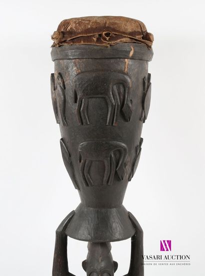 null IVORY COAST
Carved wood and skin ceremonial drum, the body decorated with animals...