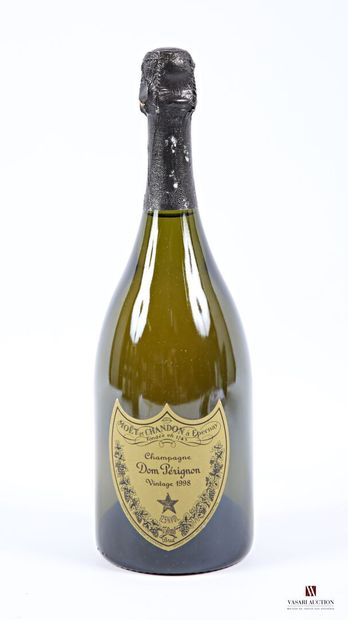 null 1 bouteille	Champagne DOM PÉRIGNON Brut		1998
	Et. et coiffe impeccables. N...