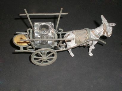 null Encrier en cristal posant sur une charrette tiré par un âne en bronze de Vienne.

(manque...