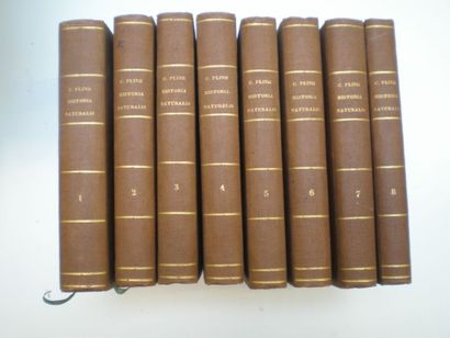 null PLINE. Histoire Naturelle. Libri XXXVII.

Venise, 1784, 8 volumes reliés demi-percaline...