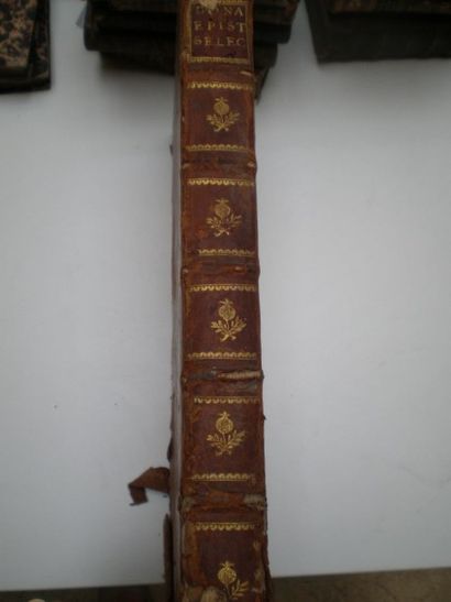 null BONA Jean. Epistolae Selectae.

Taurinorum, Augustae, 1755, relié plein veau...