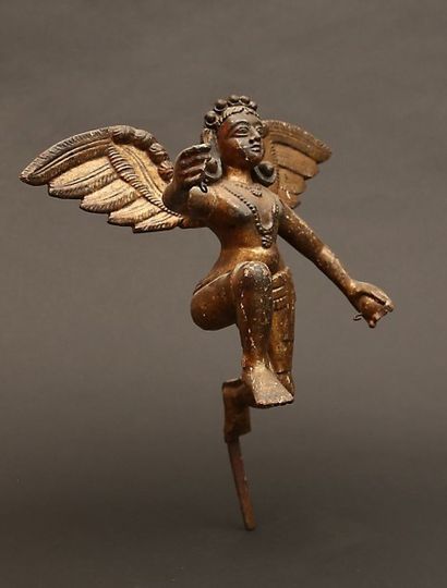 null Sculpture en bois doré représentant un femme ailée.
Travail asiatique
Haut....
